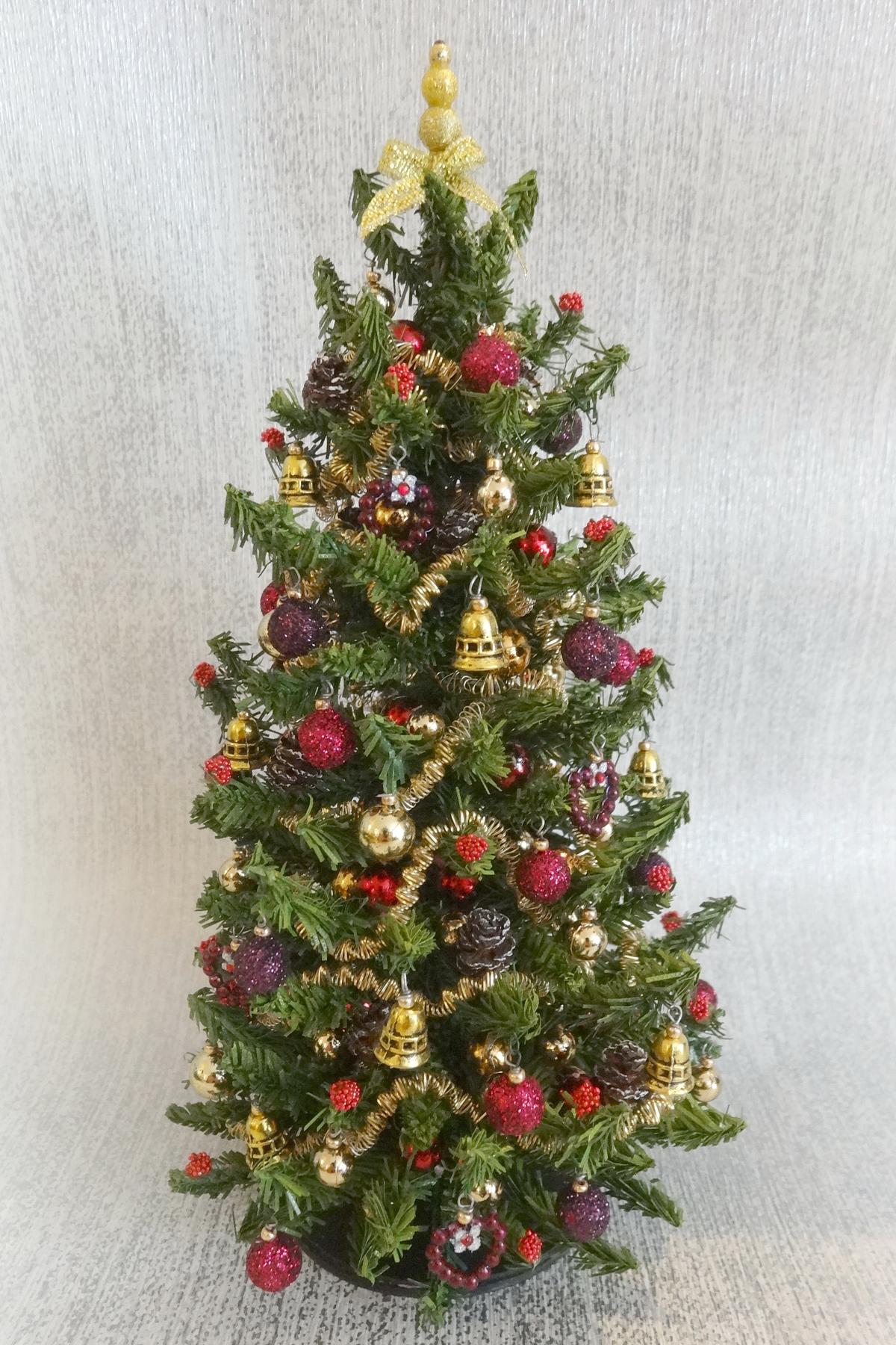 7" Luxury 12th scale Dollshouse Christmas Tree (image for) 7" Luxury 12th scale Dollshouse Christmas Tree